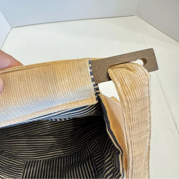 Retro 70s Quilted Hippie Shoulder Bag Vegan Handbag Boho Cottagecore Wood detail - Picture 13 of 16